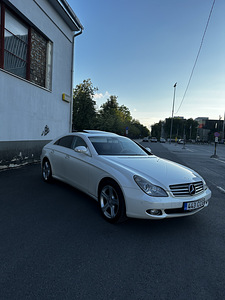 Mercedes-benz cls320 (2 foto / 6)