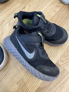 Ecco, Viking, Nike, Puma (5 foto / 5)
