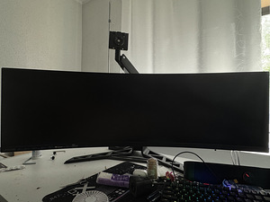 Ülilai monitor 44.5" (2 foto / 4)