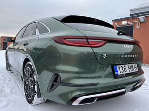 Kia ProCeed 2022 (1 фото из 15)