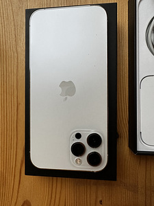 iPhone 12 Pro Max 128GB + kõrvaklapid kingituseks. (3 foto / 8)