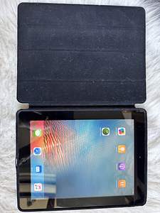 Apple iPad 2 (Wi-Fi + 3G), 64 GB (7 foto / 7)