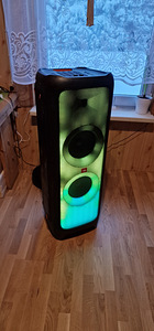 Продам jbl partybox 1000 (2 фото из 4)
