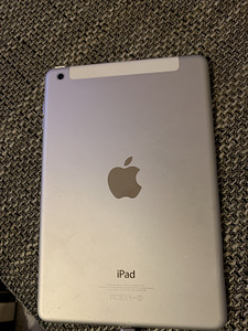 iPad mini 16gb (2 фото из 3)