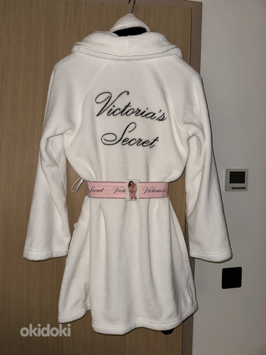 Victoria `s Secret. Новый бюстгальтер, трусики, халат. (фото #1)
