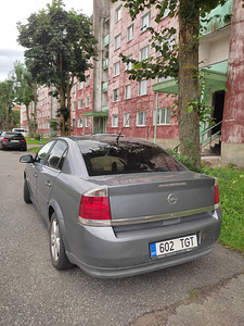 Opel Vectra C (1 фото из 6)