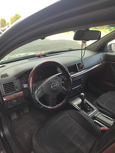 Opel Vectra C (4 фото из 6)