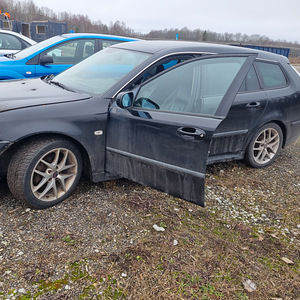 Varuosadena saab 9-3 ja mercedes benz a160 (8 foto / 9)