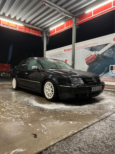 Volkswagen Bora V5
