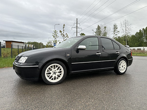 Volkswagen Bora V5 (5 foto / 12)