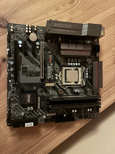 Msi B250M (3 foto / 3)