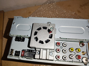 Auto raadio/multimeedia Pioneer DMH-A3300DAB 2DIN (4 foto / 10)