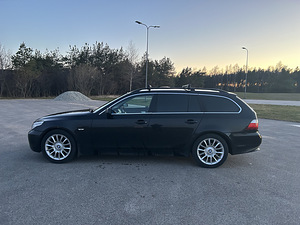 BMW 523i (3 foto / 8)