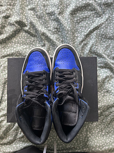 Nike jordan 1 Mid (2 foto / 3)