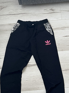 Mitte originaal adidase ülikond (4 foto / 4)