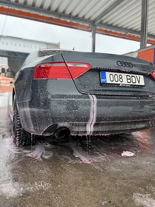 Müügiauto Audi A5 (14 foto / 15)