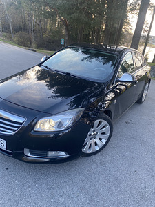 Opel insignia 2.0D (2 foto / 9)