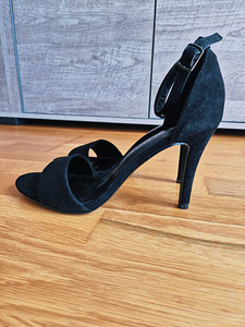 Женские туфли (размер: 40)