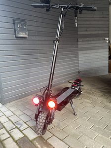 Elektritõukerattas Emamba X6 (2 foto / 4)