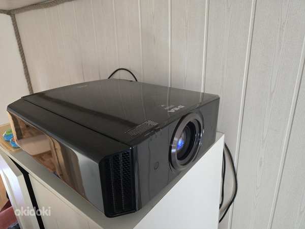 JVC d-ila dla x700rbe 4k projector /kinoaparaat / esitlusteh