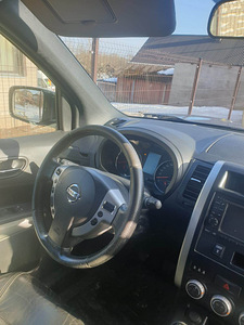 Nissan X-Trail (3 foto / 4)