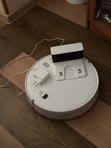 Xiaomi Mi robot-tolmuimeja | Kasutatud 1 kord | Suurepärane (2 foto / 4)