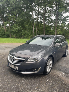 Opel Insignia 2.0 2014 (11 foto / 14)