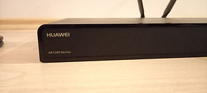HUAWEI AR1220 ROUTER (1 foto / 3)