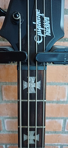 Бас-гитара Blackbird Signature от Никки Сикса. (4 фото из 7)
