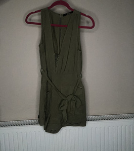 Roheline Guess'i jumper (3 foto / 3)