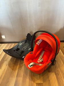 Cybex Cloud Z i-Size + Base Z Isofix (1 foto / 5)