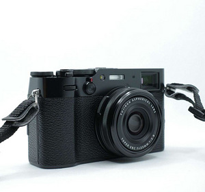 Fujifilm X100V Black (2 foto / 8)