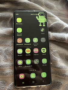 Продам samsung galaxy s10+ (1 фото из 4)
