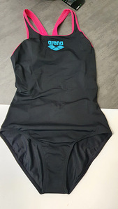 Купальники: ARENA , SPEEDO,ADIDAS (3 фото из 8)