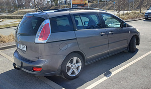 Mazda 5 (5 фото из 10)