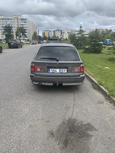 Продам авто BMW (4 фото из 5)