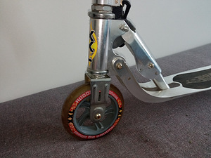 Самокат Hudora Big Wheel (6 фото из 7)