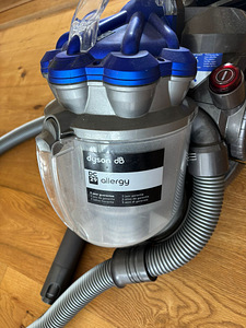 Пылесос Dyson DC29 Allergy (2 фото из 2)