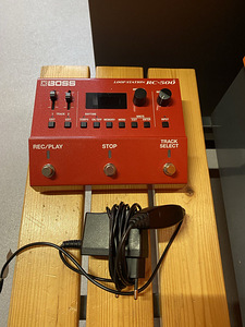 Boss RC-500 (1 foto / 2)