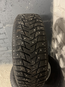 Toyota RAV4 veljed rehvidega (7 foto / 8)
