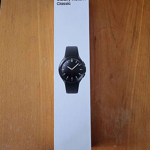 Продам Galaxy Watch4 Classic LTE 42мм (1 фото из 2)