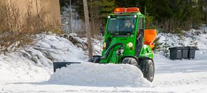 Тракторный снегоуборщик ищет работу в Таллинне