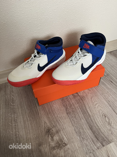 NIKE tossud suurus 38,5