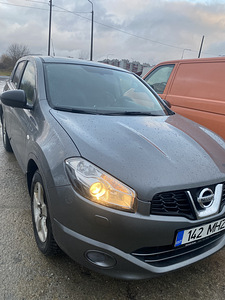 Nissan Qashqai (2 foto / 6)