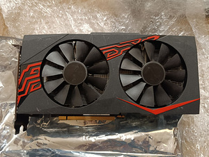 Asus expedition rx570 (1 foto / 3)