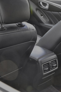 Infiniti q50 (10 foto / 15)