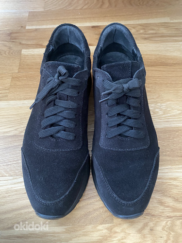 Женские замшевые чёрные кроссовки (40) (фото #2)