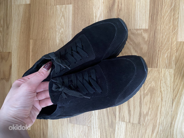 Женские замшевые чёрные кроссовки (40) (фото #6)