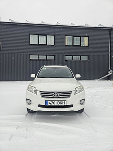 2013 Toyota RAV4 2.2 D-Cat 110 kW (2 foto / 10)