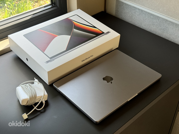 Apple MacBook Pro 16" M1 (фото #1)